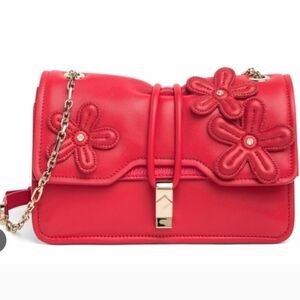 ❤️🔹️MCM 🔹️ Red Leather Run Candy Small Crystal Flower Small Flap Shoulder Bag